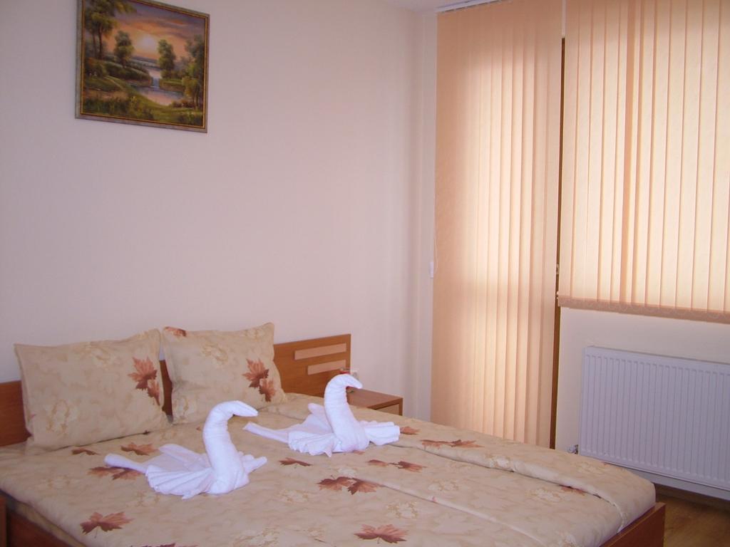 Family Hotel St. Constantine And Helena Ivajlovgrad Kültér fotó